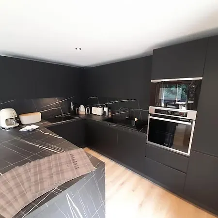 Henriette By Brennus *