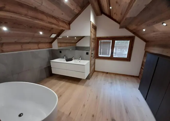 Henriette By Brennus *