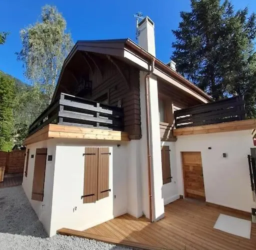 Henriette By Brennus