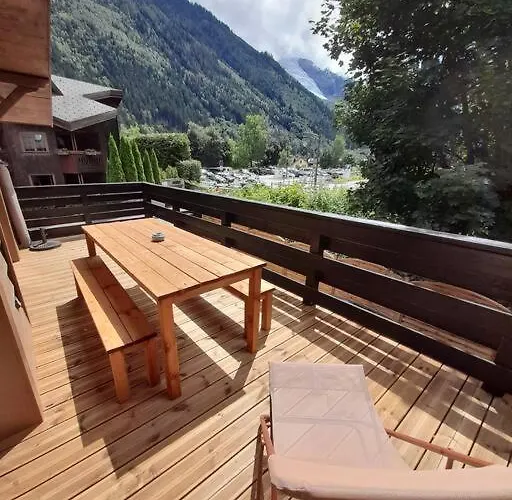 샬레 Henriette By Brennus